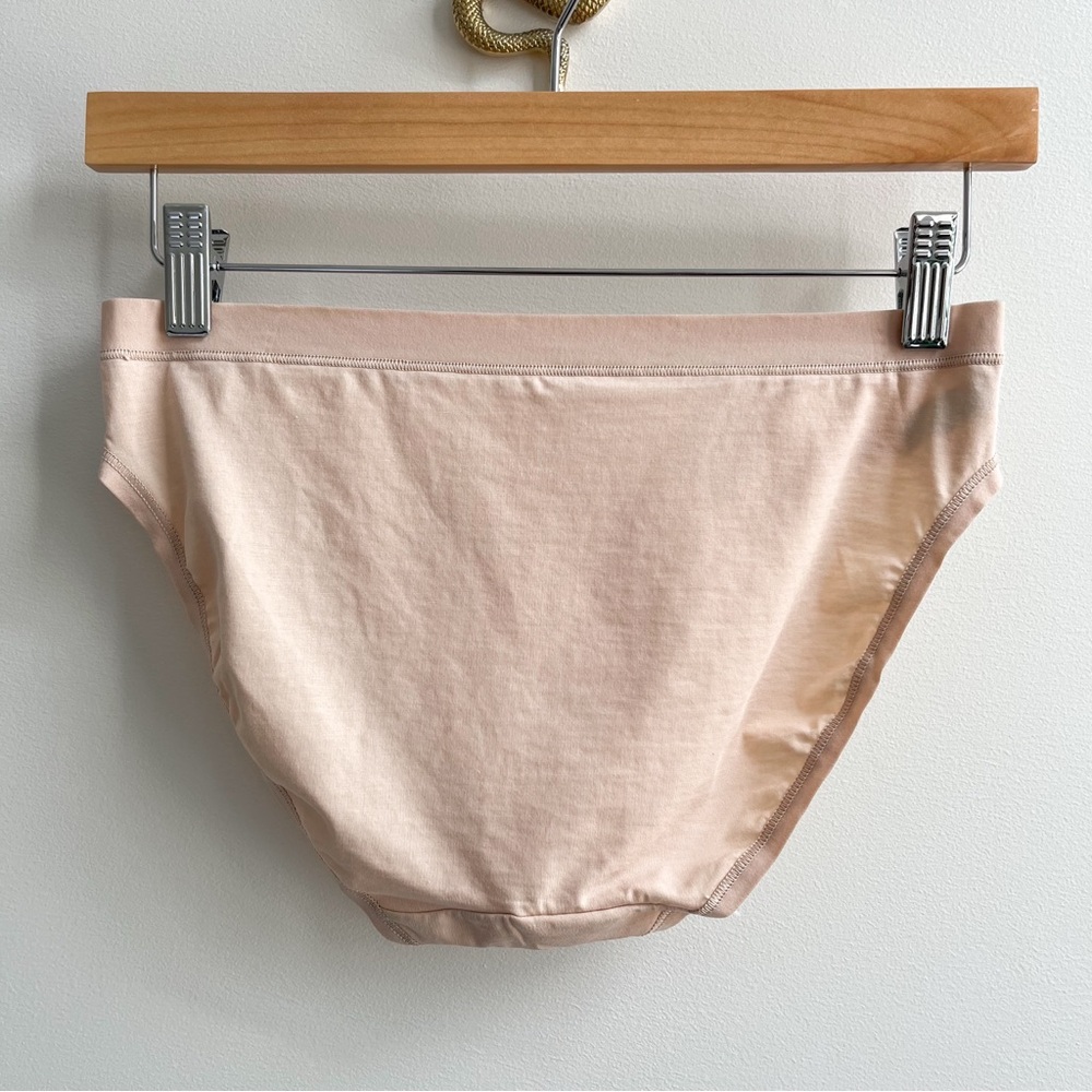 Wacoal NWT Understated Ultimate Comfort Supima Cotton Bikini Panties Sand Nude M - Picture 2 of 5